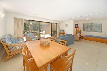 Lahaina Apartments - Accommodation Cairns 1