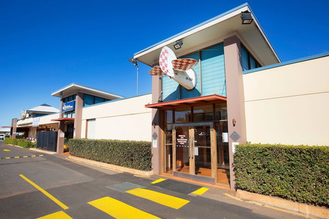 Wilsonton Hotel - Accommodation Cairns 1