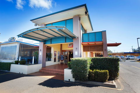 Wilsonton Hotel - Accommodation Cairns 2