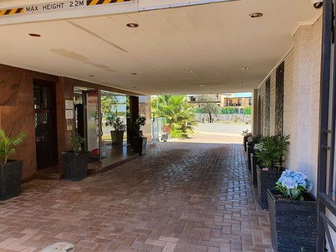 Toorak Lodge - Accommodation Cairns 5