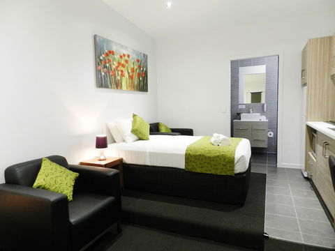 Copper City Motel - Accommodation Cairns 1