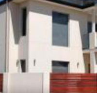 Lakeside Retreat - Accommodation Cairns