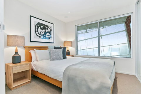 Sullivans Cove Apartments - Accommodation Cairns 6