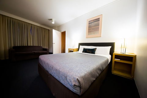 Sandown Regency - Accommodation Cairns 5
