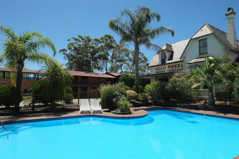 Maclin Lodge Motel - Accommodation Cairns 3