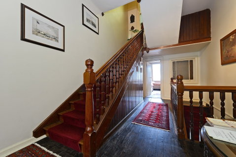 Edinburgh Gallery Bed & Breakfast - Accommodation Cairns 2