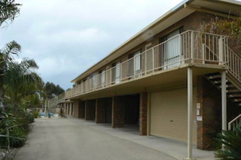 Allambi Holiday Apartments - Accommodation Cairns 3