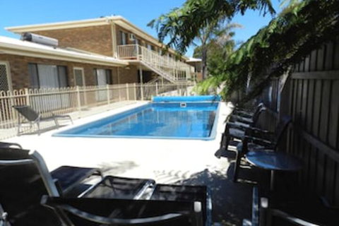Allambi Holiday Apartments - Accommodation Cairns 7