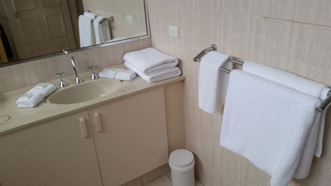 Beaconlea Tower Apartments - Accommodation Cairns 5