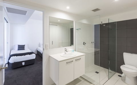 Ocean Pacific Broadbeach - Accommodation Cairns 6