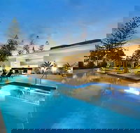 Ocean Pacific Broadbeach - Accommodation Cairns