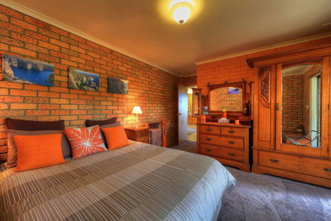 Sea Change Safety Cove - Accommodation Cairns 7