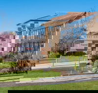 West End Motor Lodge