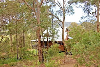 Karma Chalets - Accommodation Cairns 2