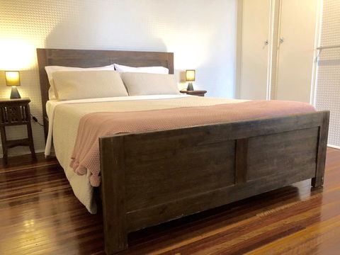 Five 3 Five - The Beachside Barracks - Accommodation Cairns 4
