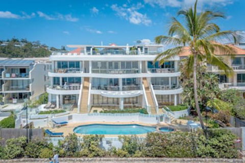 La Mer Noosa - Accommodation Cairns 0