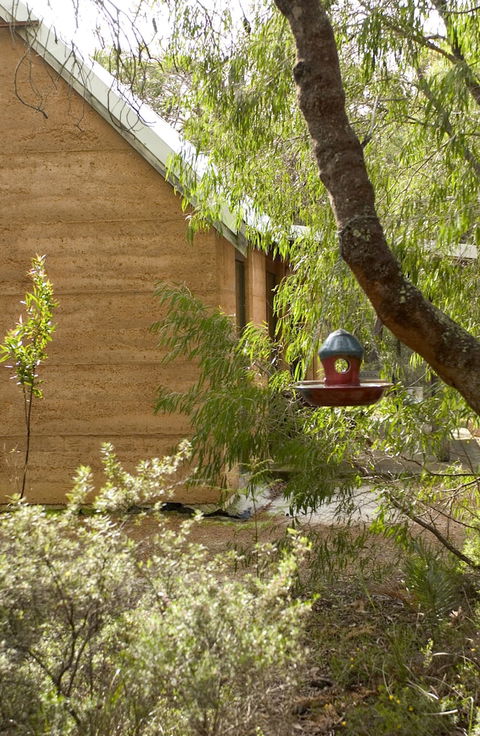 Bussells Bushland Cottages - Accommodation Cairns 3