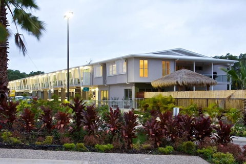The Coast Motel - Accommodation Cairns 4