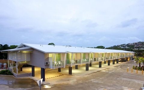 The Coast Motel - Accommodation Cairns 1