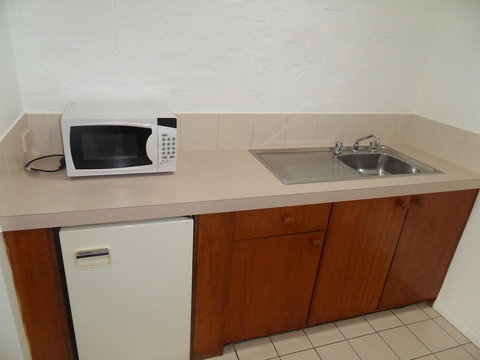 Swaggers Motor Inn - Accommodation Cairns 5