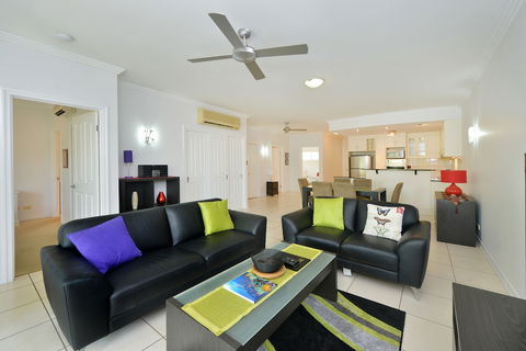 Bellevue At Trinity Beach - Accommodation Cairns 6