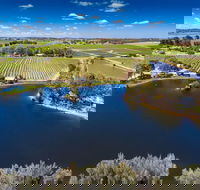 Stonewell Cottages  Vineyards