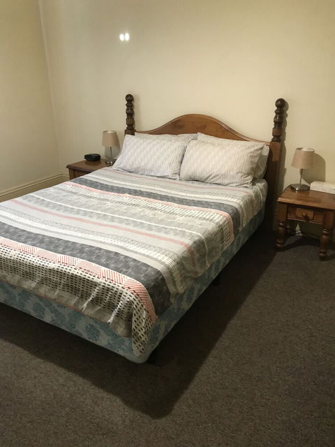 Travelway Motel - Accommodation Cairns 1