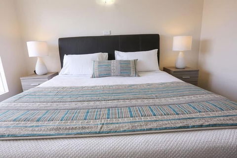 Seven Pines Motor Inn - Accommodation Cairns 6