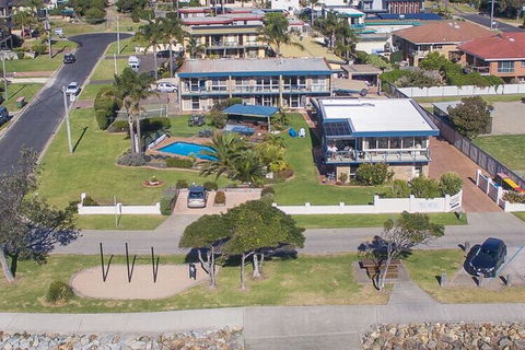 Lakeside Holiday Apartments Merimbula - Accommodation Cairns 2