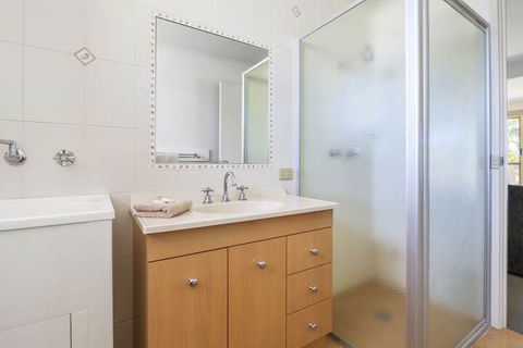 Lakeside Holiday Apartments Merimbula - Accommodation Cairns 7