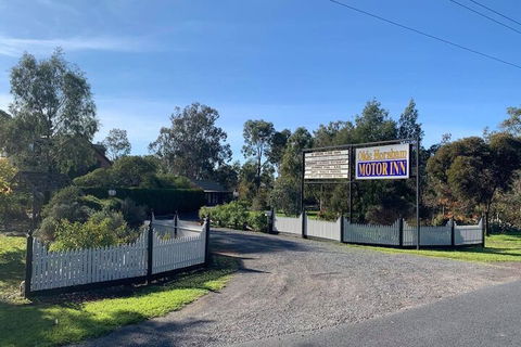 Olde Horsham Motor Inn - Accommodation Cairns 2
