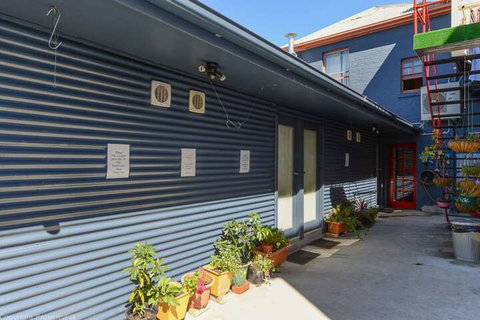 Hobarts Accommodation & Hostel - Accommodation Cairns 4