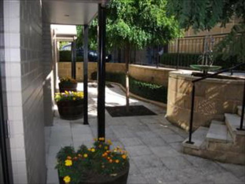 Apartments On Star - Accommodation Cairns 5