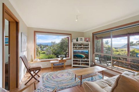 Monaro Cottage - Accommodation Cairns 0