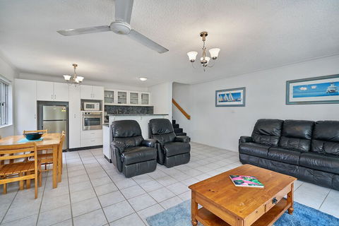 Beach Haven Apartments - Accommodation Cairns 5