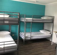 Reef Backpackers - Accommodation Cairns