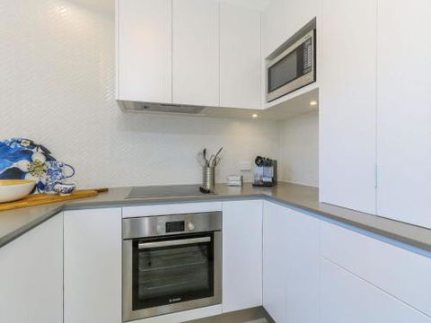 Beach Views On Marine 3 / 26 Marine Parade - Accommodation Cairns 1