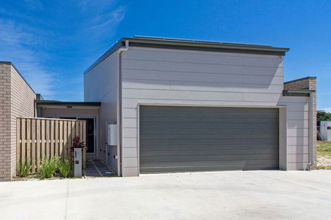 Beach Haven On The Beach - Accommodation Cairns 1