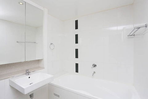 B08-darling Harbour Studio - Accommodation Cairns 4