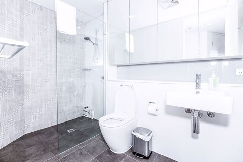 B08-darling Harbour Studio - Accommodation Cairns 2