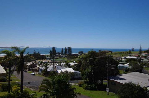 Breakers 1 13 East Street - Accommodation Cairns 6
