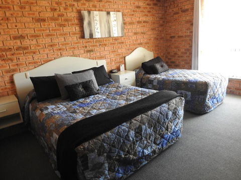 Big Trout Motel - Accommodation Cairns 5
