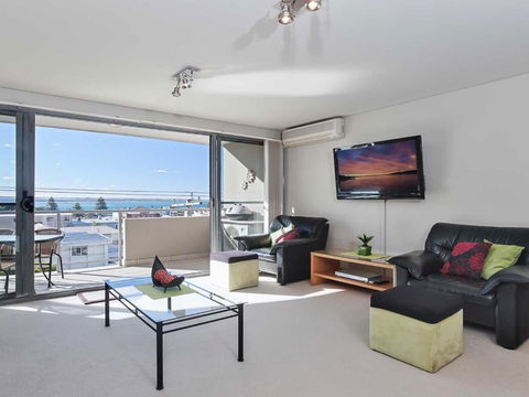11 Bayview Apartment 42 Stockton Street Right In The CBD Of Nelson Bay With Water Views - Accommodation Cairns 5