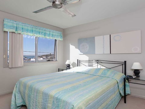 11 Bayview Apartment 42 Stockton Street Right In The CBD Of Nelson Bay With Water Views - Accommodation Cairns 6