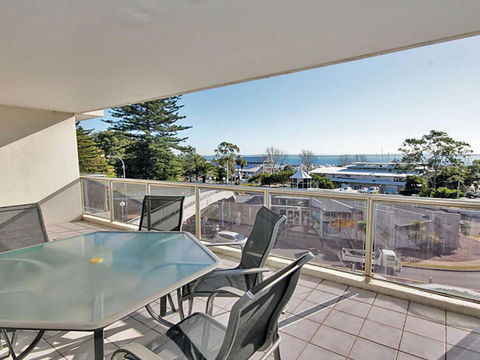 9 Nelson Towers 71a Victoria Parade Unit In The Heart Of Nelson Bay With Water Views - Accommodation Cairns 6