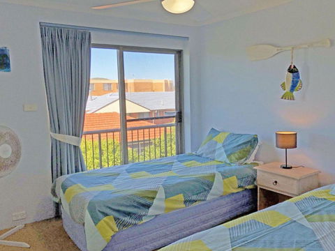 7 Skyline 12 Thurlow Avenue Unit With A WOW Factor - Accommodation Cairns 4