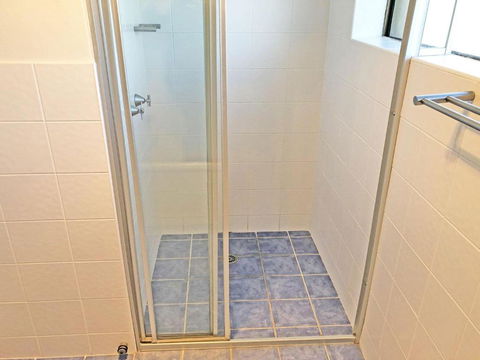 7 Skyline 12 Thurlow Avenue Unit With A WOW Factor - Accommodation Cairns 6