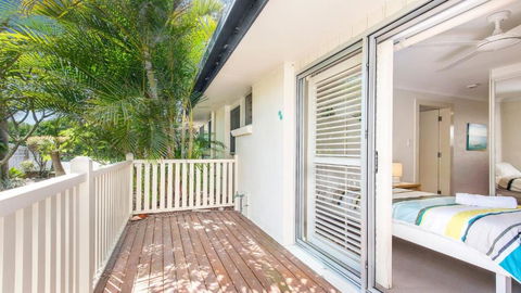 Barefoot In Lennox WiFi Foxtel Pool - Accommodation Cairns 3