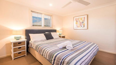Barefoot In Lennox WiFi Foxtel Pool - Accommodation Cairns 6