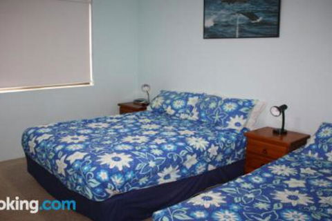 Braemar 7 On The Lake! - Accommodation Cairns 1